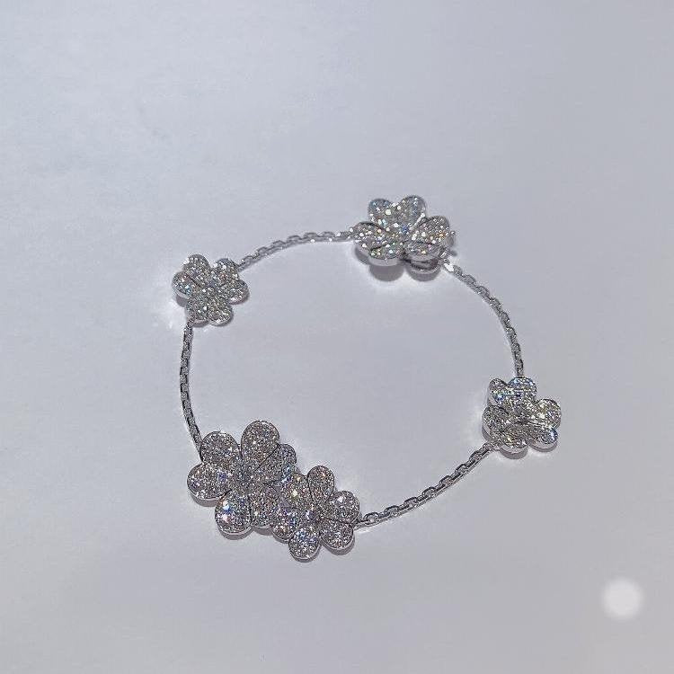 [⭐JeweliWhal]FRIVOLE SILVER 5 FLOWERS BRACELET