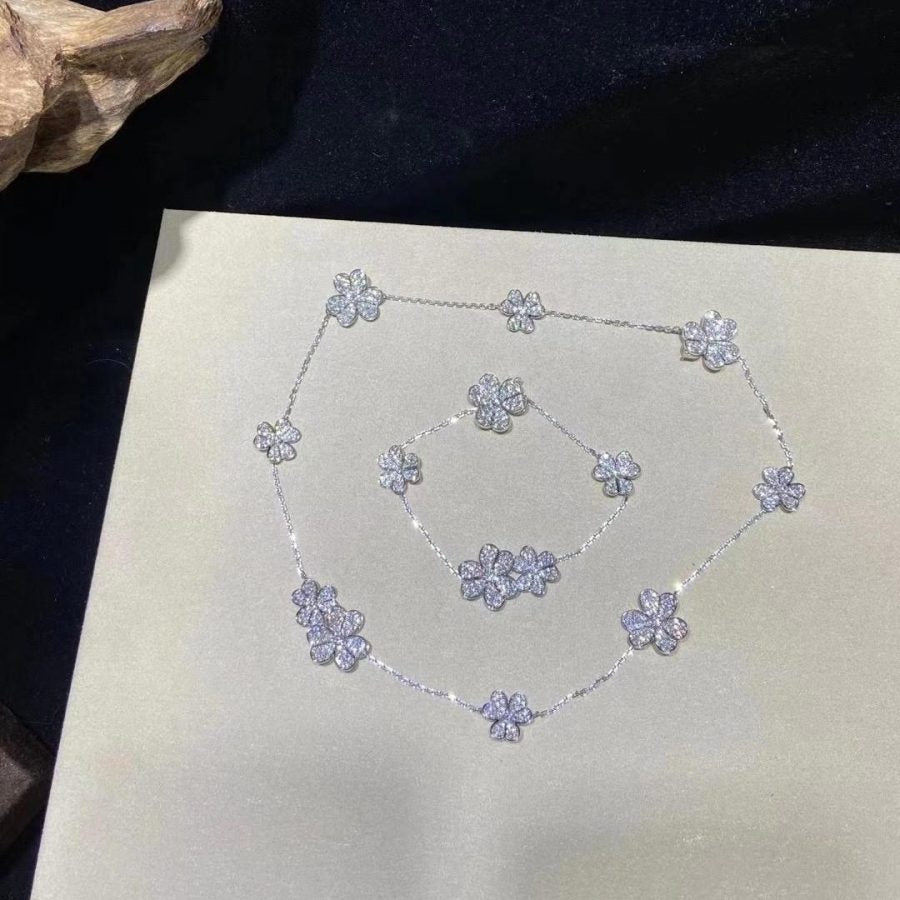 [⭐JeweliWhal]FRIVOLE SILVER 5 FLOWERS BRACELET
