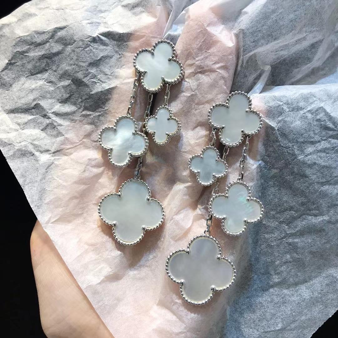 [⭐JeweliWhal]CLOVER EARRINGS WHITE MOP 4 MOTIFS SILVER