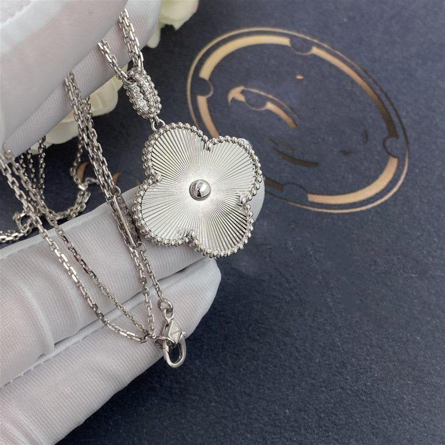 [⭐JeweliWhal]CLOVER 25MM SILVER BIG CLOVER NECKLACE