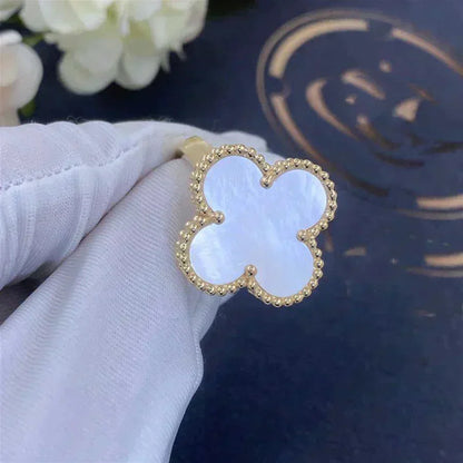 [⭐JeweliWhal]CLOVER WHITE MOP RING
