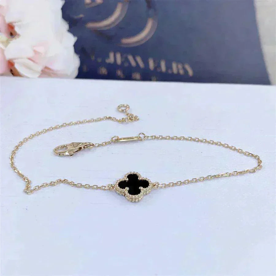 [⭐JeweliWhal]CLOVER ONYX SINGLE FLOWER BRACELET