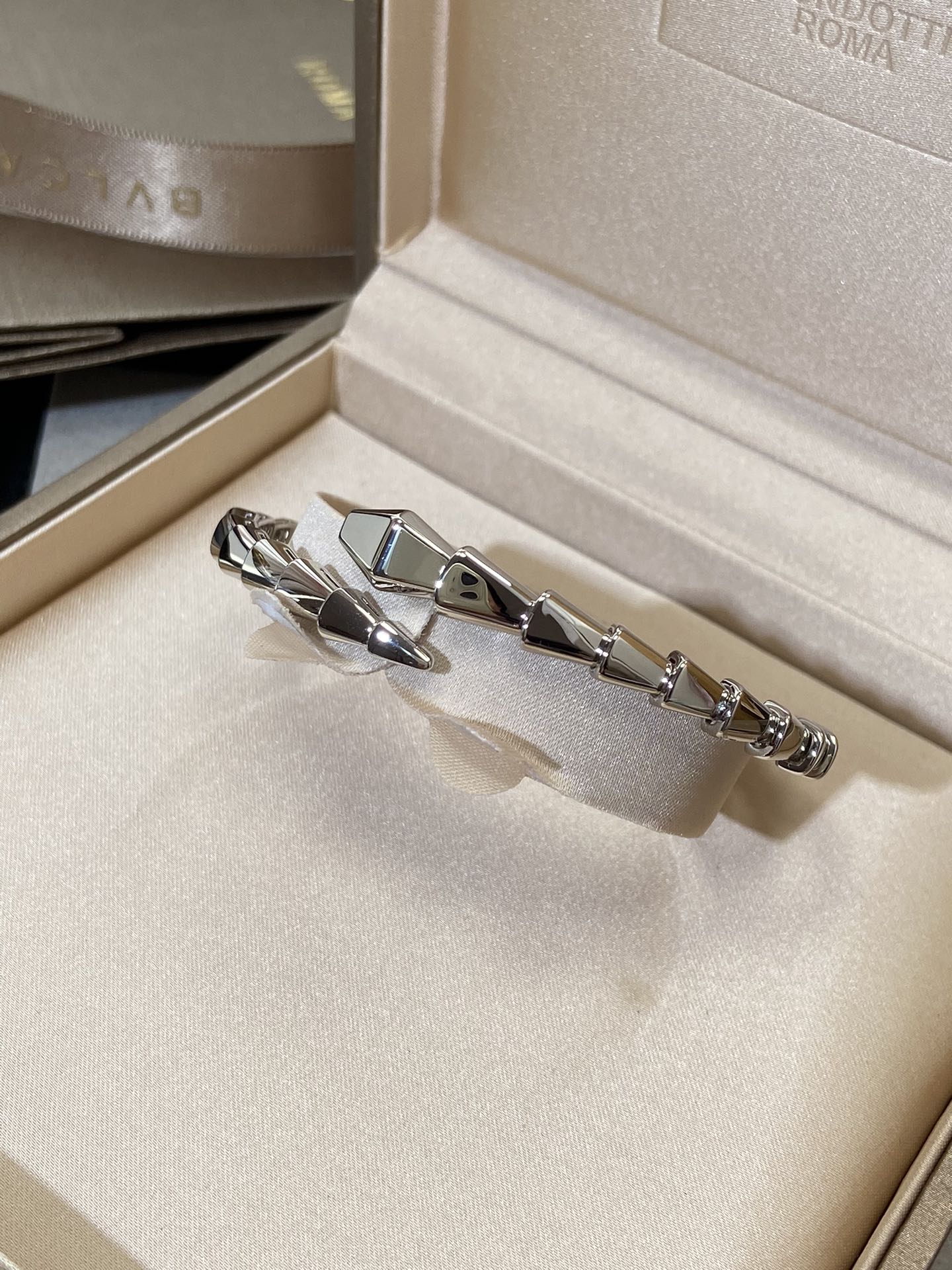 [⭐JeweliWhal]SERPENTI VIPER SILVER BRACELET