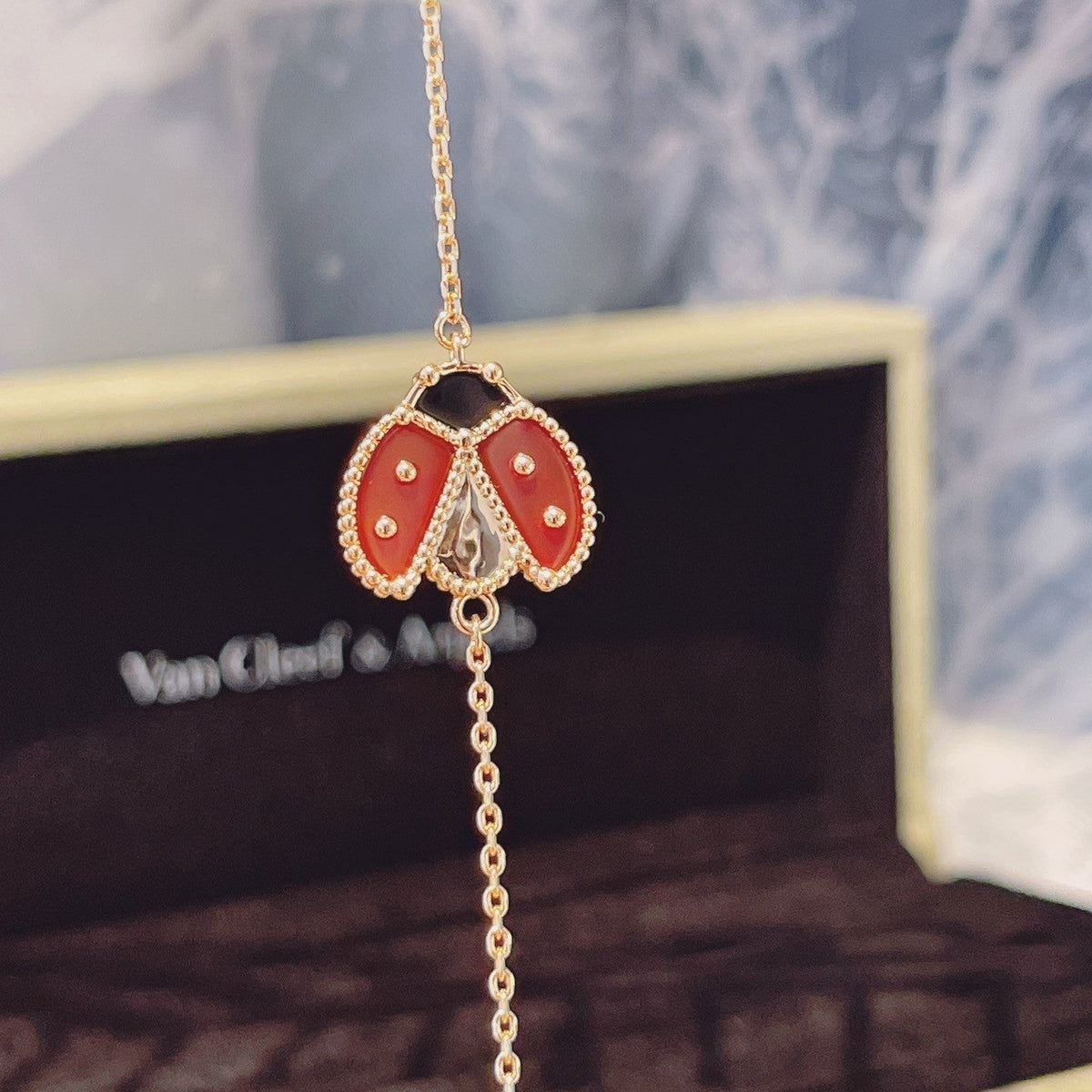 [⭐JeweliWhal]LUCKY SPRING 1 MOTIF PINK GOLD BRACELET