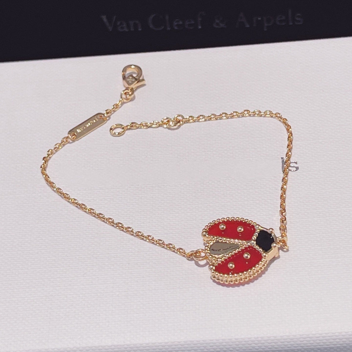 [⭐JeweliWhal]LUCKY SPRING 1 MOTIF PINK GOLD BRACELET