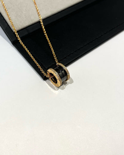 [⭐JeweliWhal]ZERO 1 BLACK CERAMIC DIAMOND PINK GOLD NECKLACE